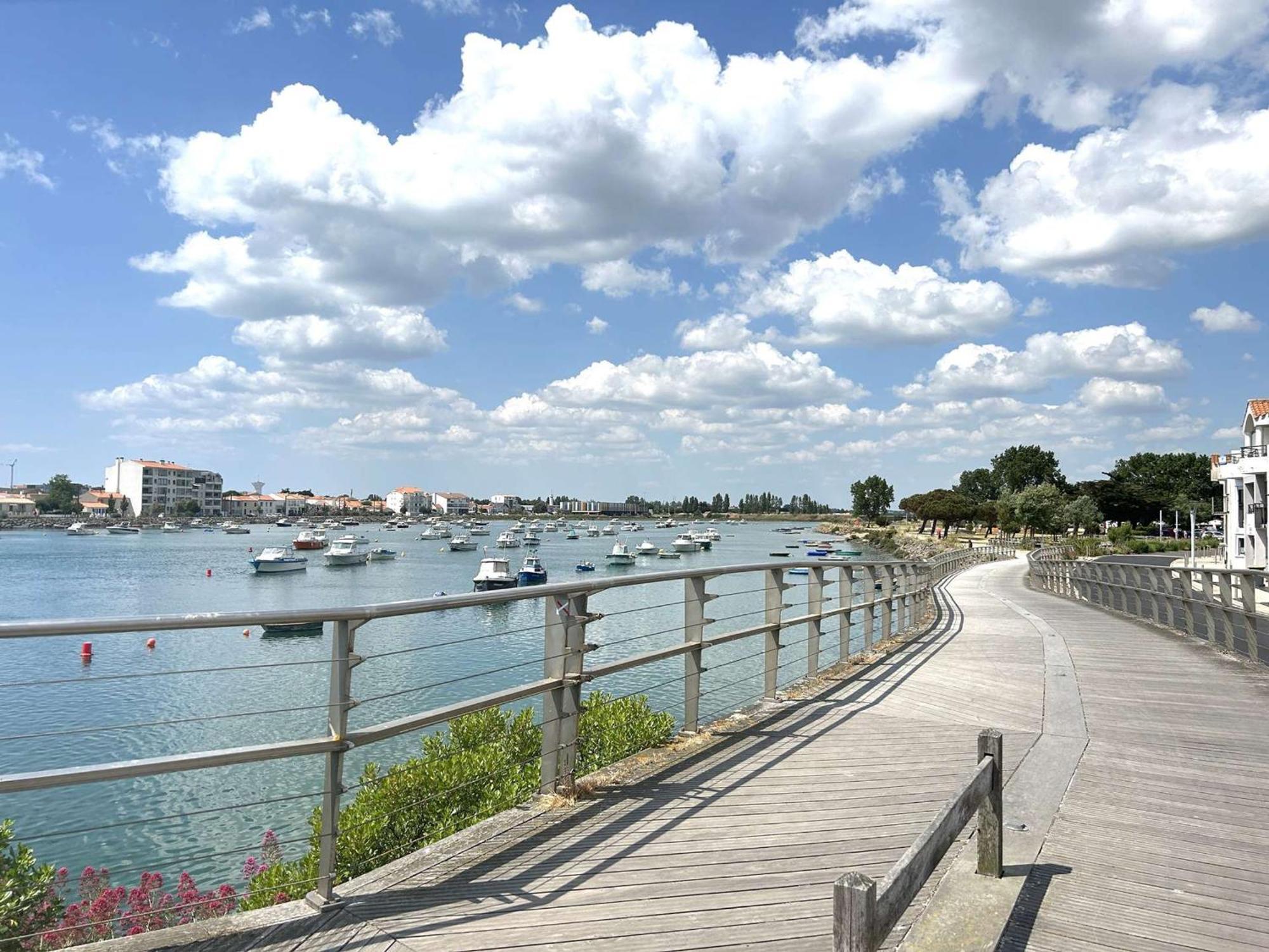 Appartement 2 Pieces Avec Parking Prive, Proche Plage Et Commerces, Saint-Gilles-Croix-De-Vie - Fr-1-224-783 المظهر الخارجي الصورة
