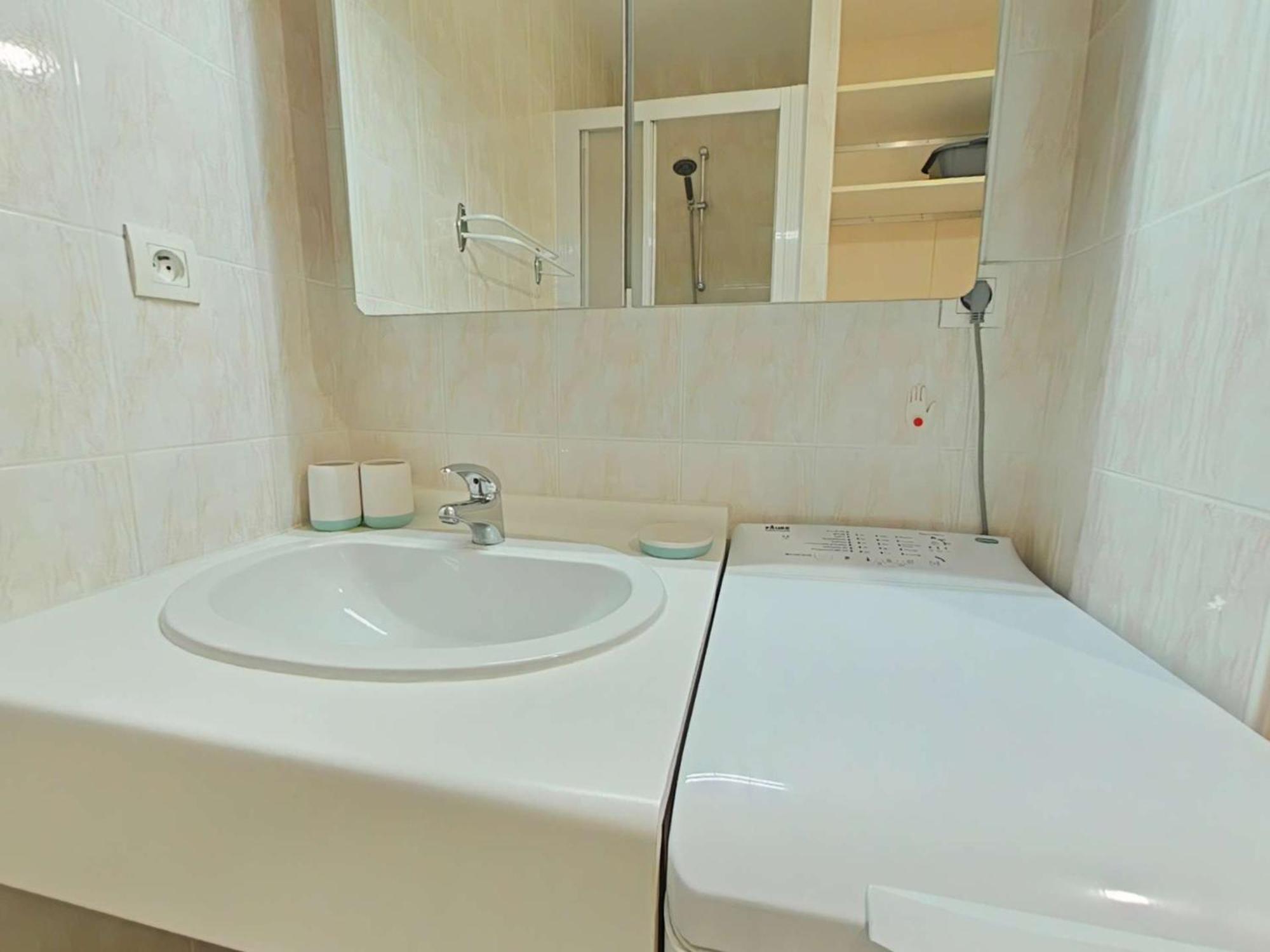 Appartement 2 Pieces Avec Parking Prive, Proche Plage Et Commerces, Saint-Gilles-Croix-De-Vie - Fr-1-224-783 المظهر الخارجي الصورة